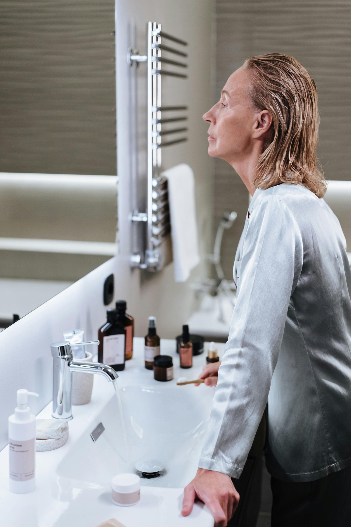 Skincare That Fits Your Lifestyle: Choosing the Right Products for Daily Wellness